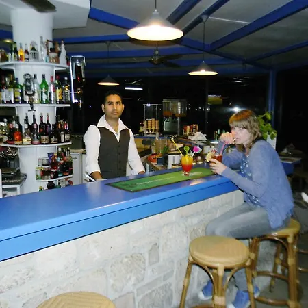 Hilltop Gardens Apart-hotel 3*
