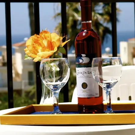 Apart-hotel Hilltop Gardens 3*